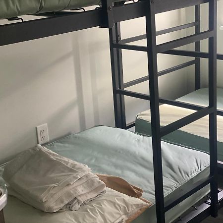 Dc International Hostel 1 Вашингтон Экстерьер фото