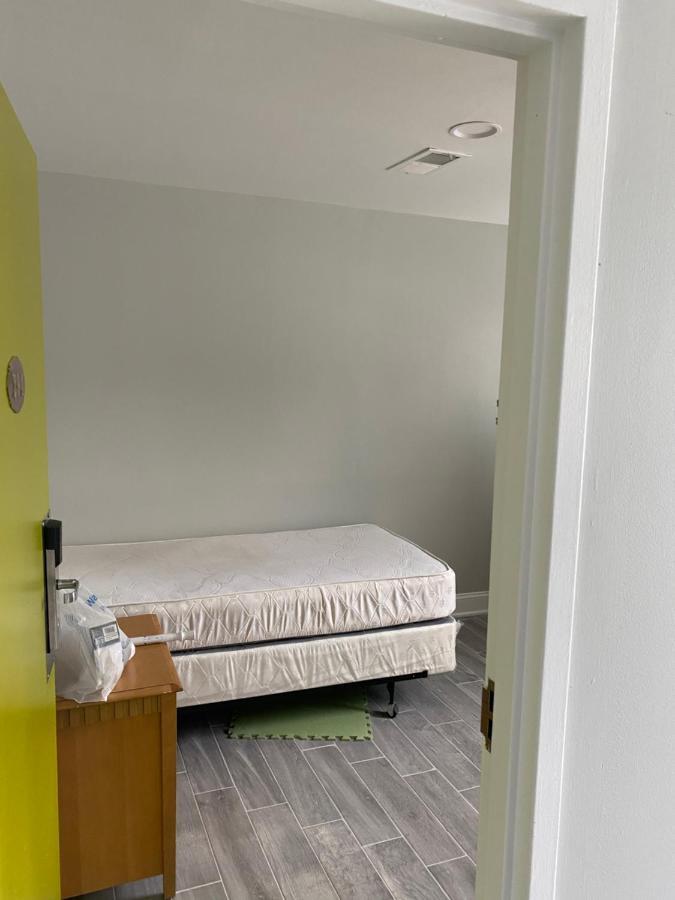 Dc International Hostel 1 Вашингтон Экстерьер фото