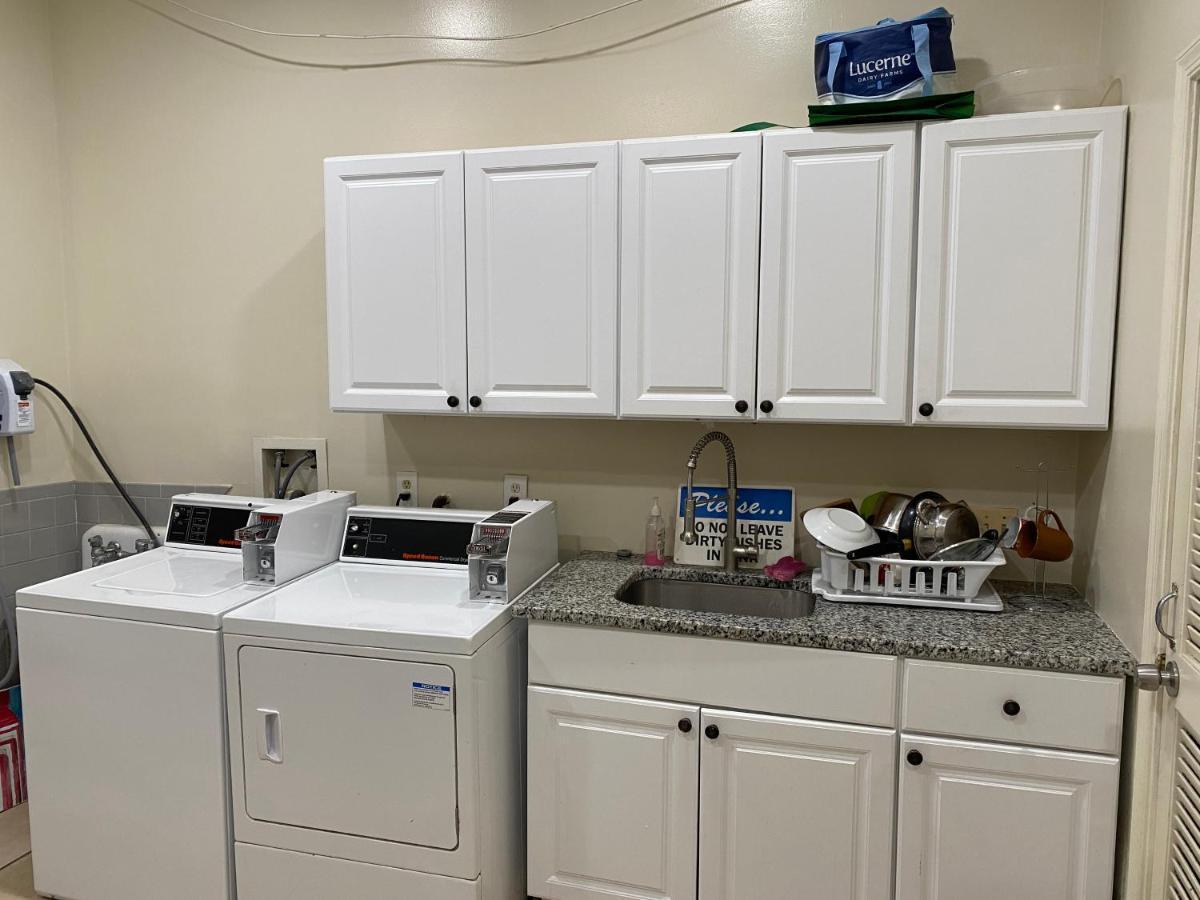Dc International Hostel 1 Вашингтон Экстерьер фото