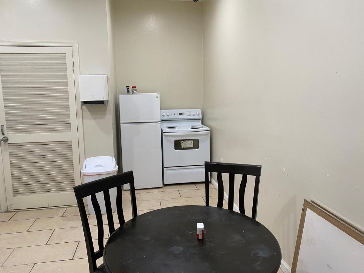 Dc International Hostel 1 Вашингтон Экстерьер фото
